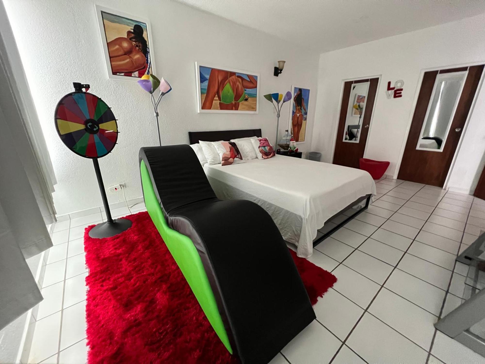 Condado Beachfront Tantra Apartment San Juan Buitenkant foto