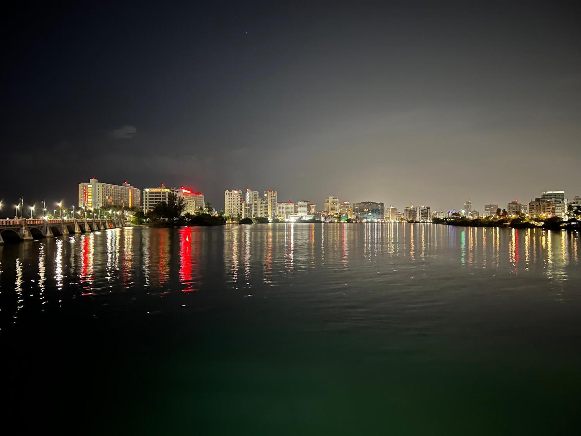 Condado Beachfront Tantra Apartment San Juan Buitenkant foto